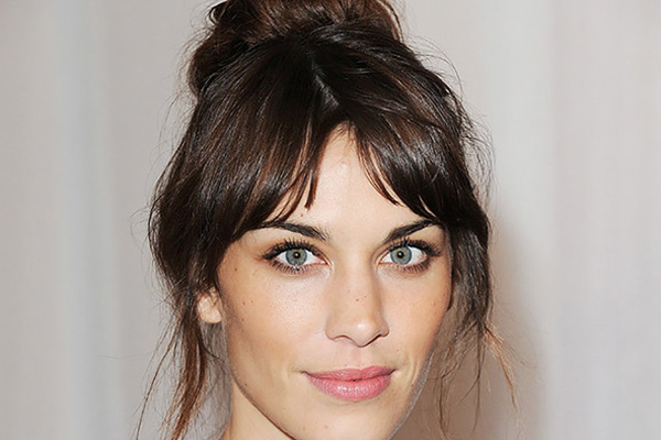 #1. Middle-parted bangs, for a wide forehead. It balances the excess broadness of our forehead.