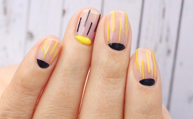 And a little hint of sunshine on your nails with this nail art.