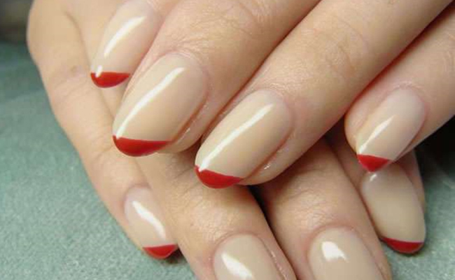Perfect balance of nude and bold red shade.