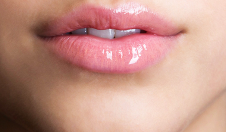 5 ways of lightening your Dark lips by smoking